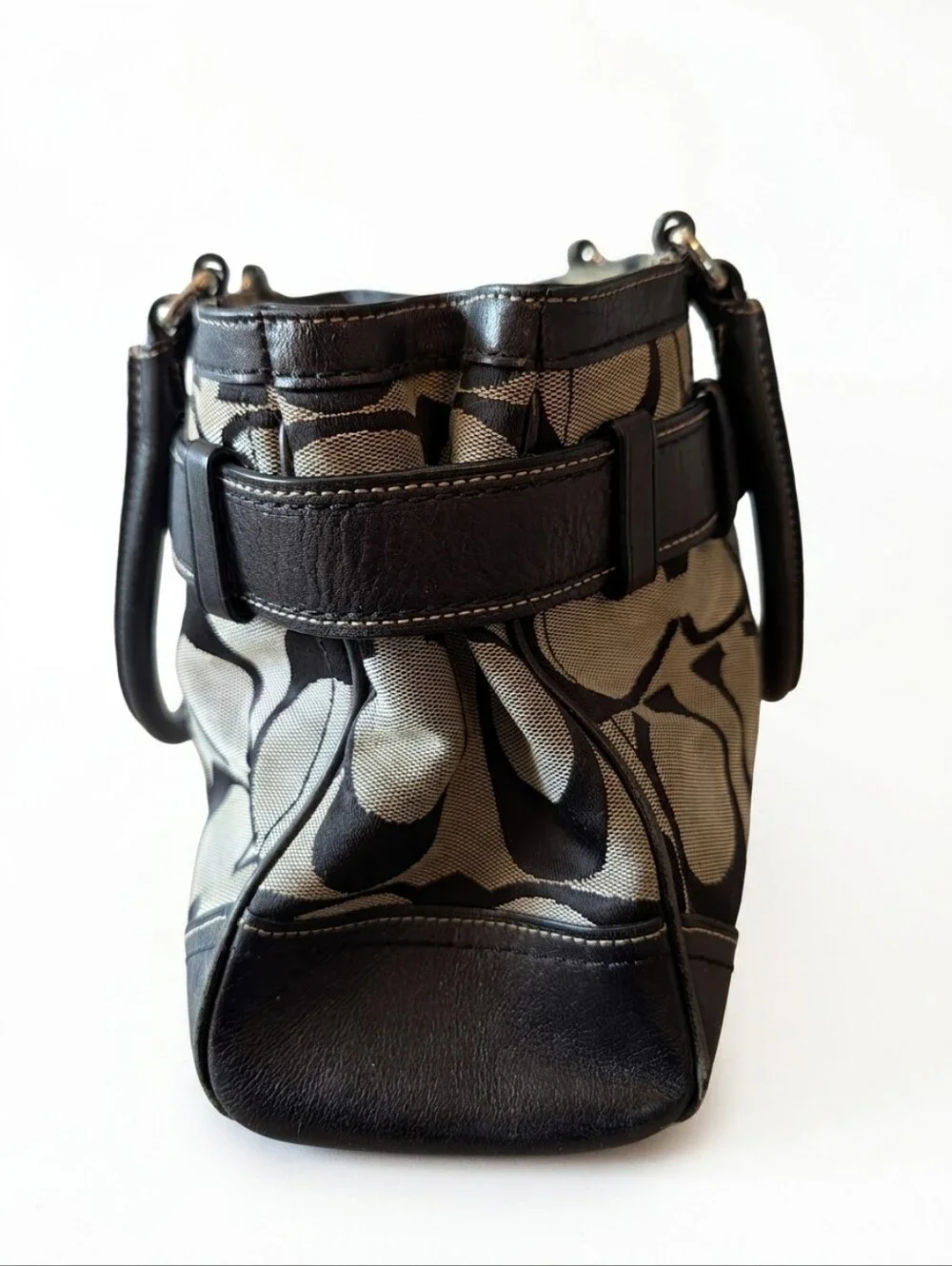 Authentic Coach Hamptons Signature Pocketbook